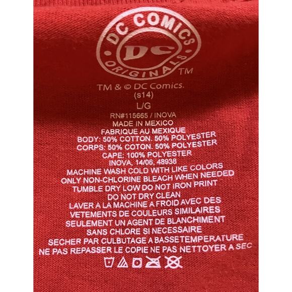 DC Comics Wonder Woman T-Shirt With Removable Cape And Belt. Size L (Teen). EUC - Picture 2 of 4